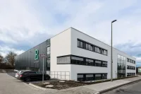 LR_Health_&_Beauty_Aloe_Vera_Production_Building Офіс компанії